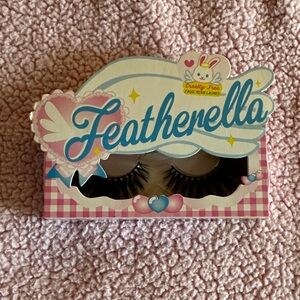 Featherella Faux Mink Lashes Kitty-Brand New